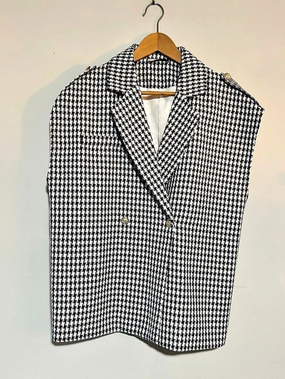 RIHOAS Houndstooth Vest in Black & White Like New